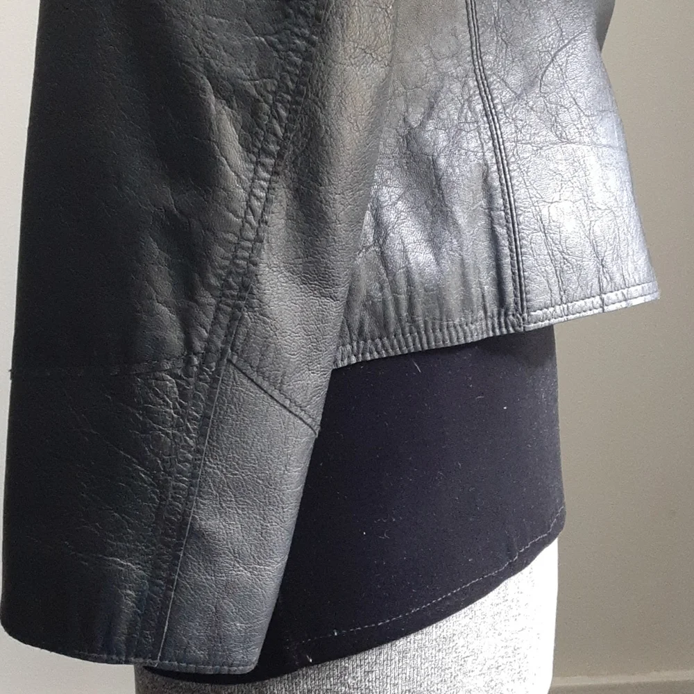 Genuine Leather GAP Y2K jacket (vintage) - Picture 7 of 16